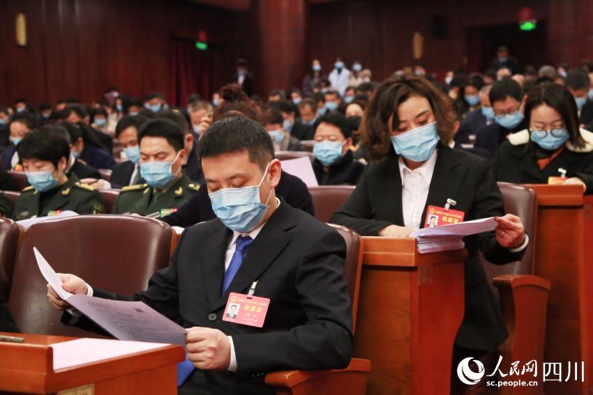 ɶʮߌ˴Ε(hu)hF(xin)(chng)W(wng) z