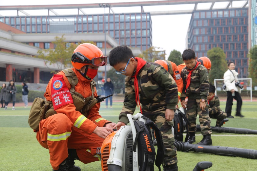 ɭT̺ӂw𹤾ĴʡdD