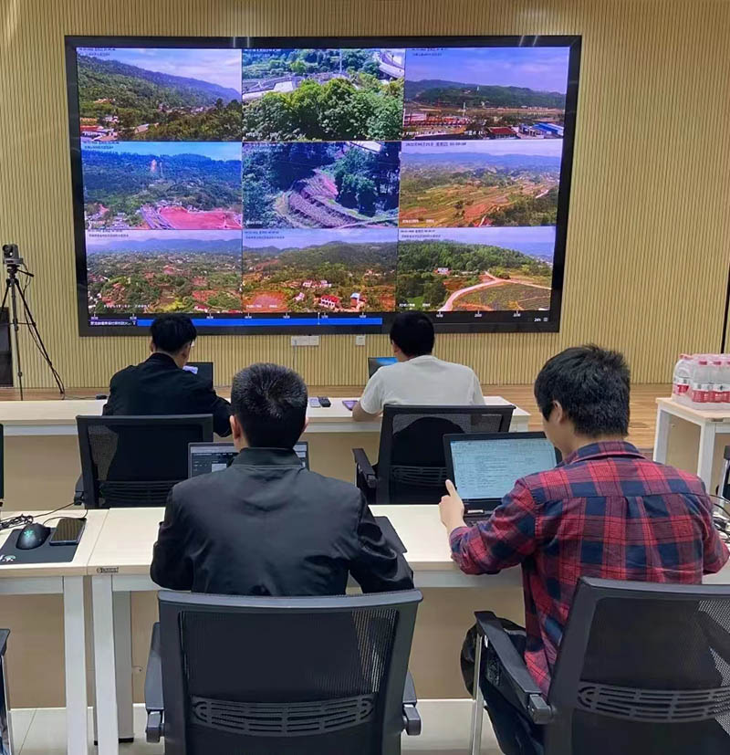 三江新區(qū)將傳統(tǒng)人工防火工作與智能化預警監(jiān)測平臺相結合。黃圓媛供圖