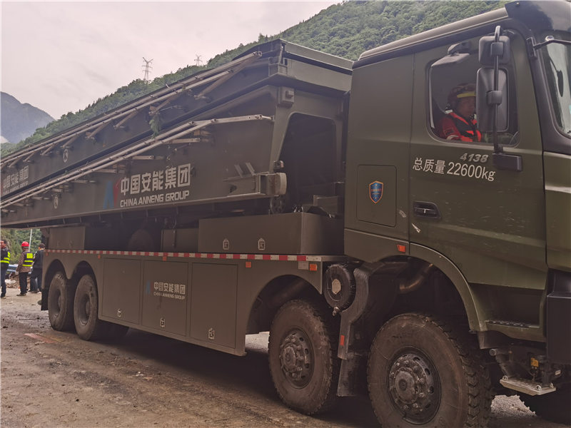 未架設(shè)的單車(chē)應(yīng)急機(jī)械化橋。中國(guó)安能三局供圖