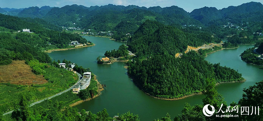 鳥瞰千鳥湖。黃其均攝