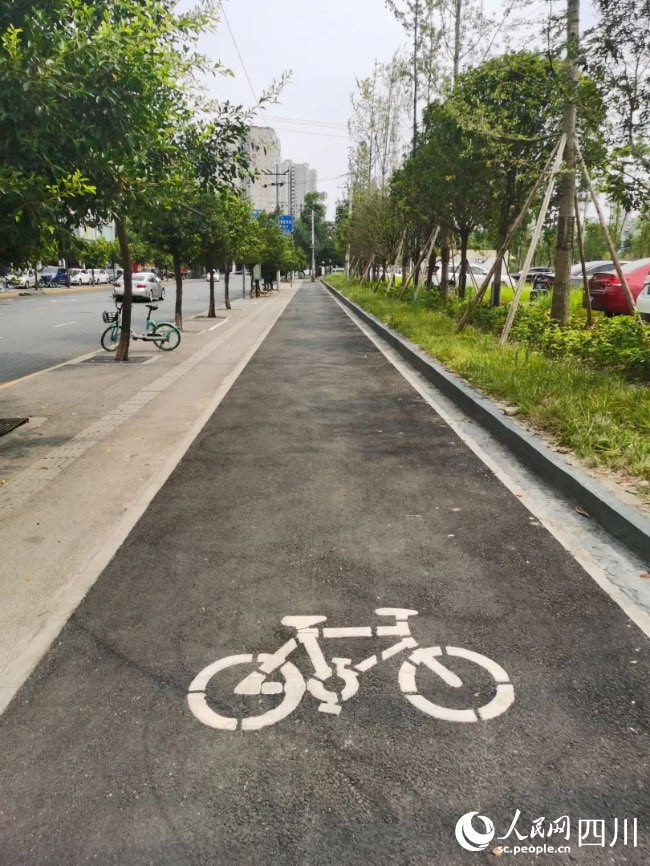 整改后的道路。錦江區(qū)住建和交通局供圖