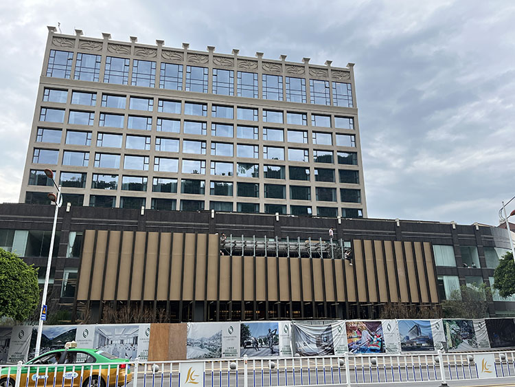 正在裝修的云弦大酒店。四川省稅務(wù)局供圖