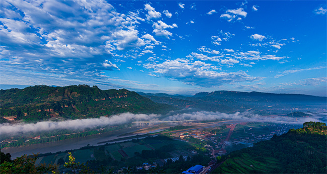 大美樂山。樂山市生態(tài)環(huán)境局供圖