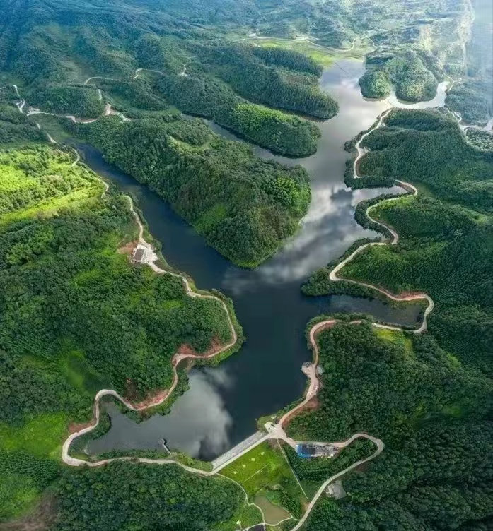 俯瞰來龍湖。敘永縣合樂鄉(xiāng)政府供圖