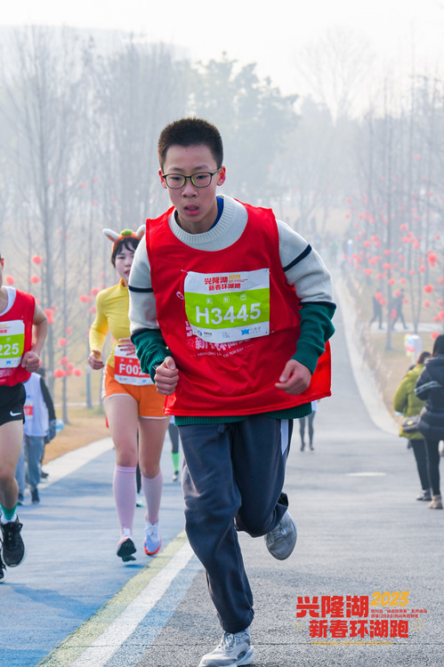 最后沖刺。天府新區(qū)融媒體中心供圖