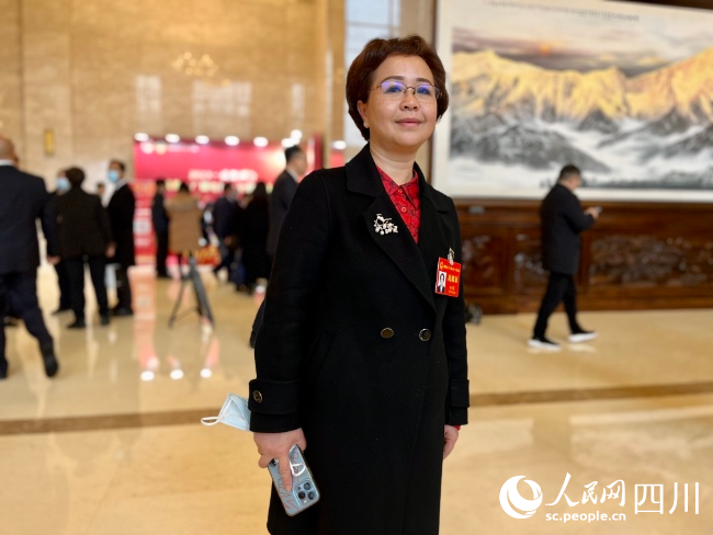 成都市人大代表劉文雋。人民網(wǎng) 朱虹攝