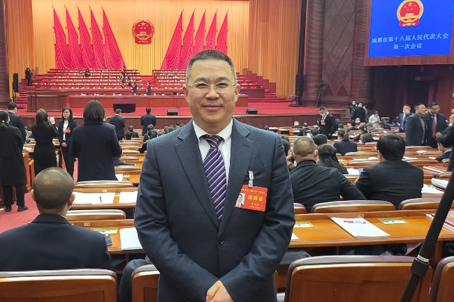 成都市第十八屆人大代表李大福。受訪者供圖