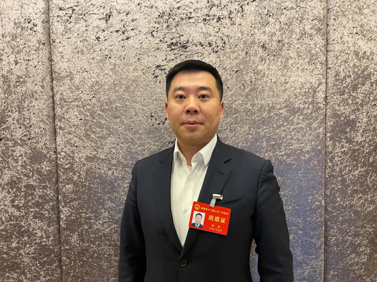 成都市人大代表?xiàng)顕?。人民網(wǎng) 王波攝