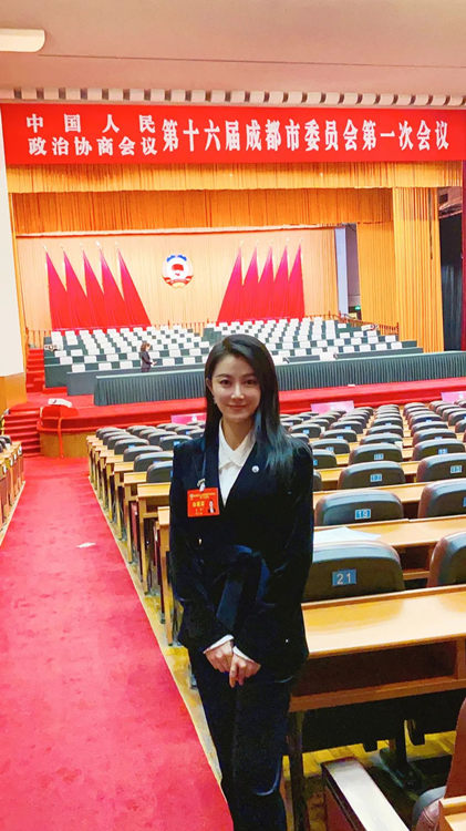 成都市政協(xié)委員周路。人民網(wǎng) 王波攝