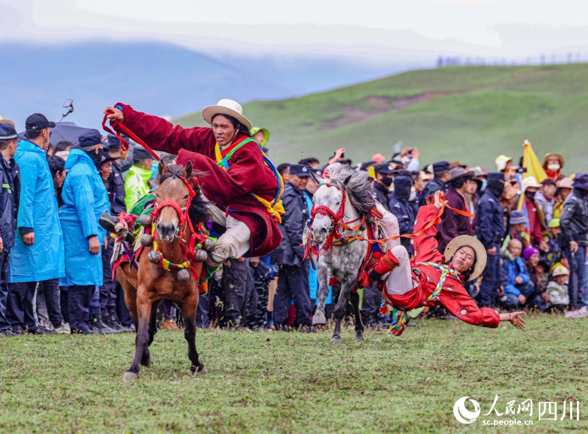 開(kāi)幕式現(xiàn)場(chǎng)。洛絨尼瑪攝