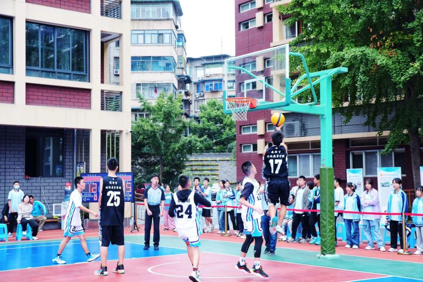2023 年“體育復(fù)健進校園”成德眉資城際邀請賽。成都市殘聯(lián)供圖