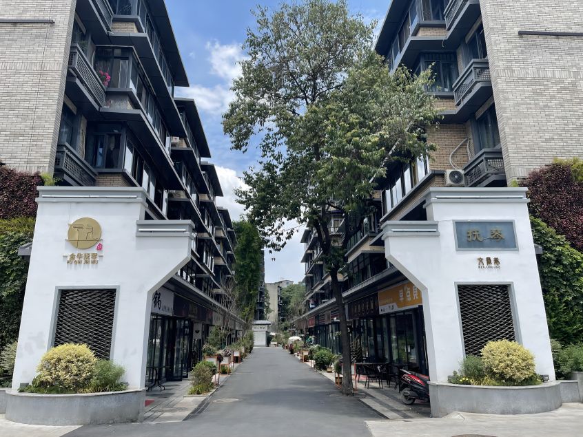 馬頭墻商業(yè)街打造。金牛區(qū)撫琴街道供圖