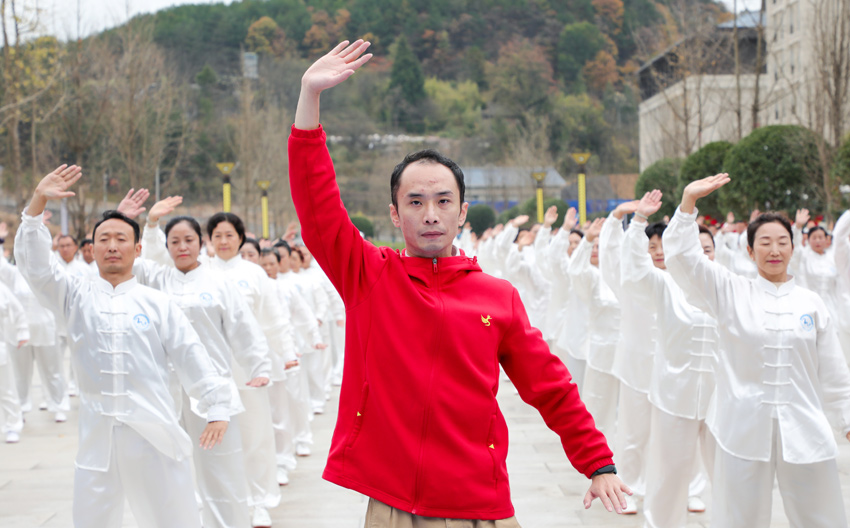 中醫(yī)文旅大健康，人人臉上有紅光。朝天區(qū)委宣傳部供圖
