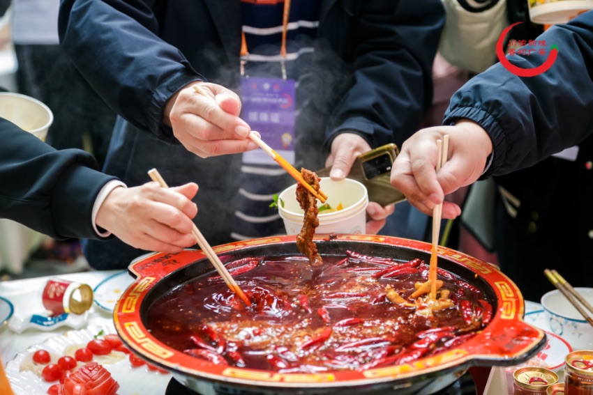 世界中華火鍋宴大賽現(xiàn)場(chǎng)。主辦方供圖