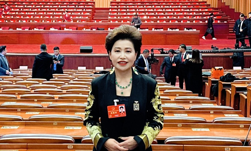 四川省人大代表、濃園集團(tuán)董事長(zhǎng)楊麗。受訪者供圖