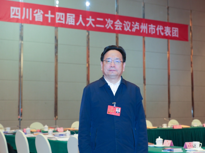 省人大代表，西南醫(yī)科大學(xué)黨委副書記、校長張春祥。受訪者供圖