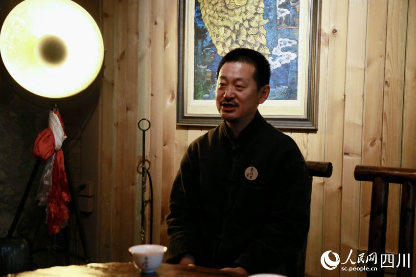 正在接受人民網(wǎng)記者采訪的蔣維明。人民網(wǎng)記者 朱虹攝