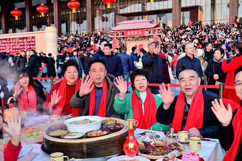 幸福在前把手招。天府新區(qū)融媒體中心供圖