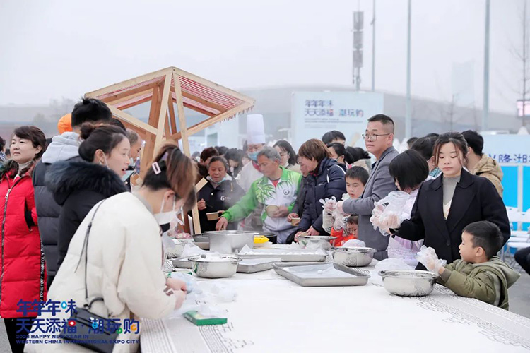 資料圖：包湯圓、煮湯圓。天府新區(qū)融媒體中心供圖