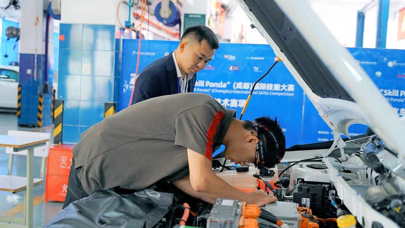 強化合作辦學(xué)，大力服務(wù)“三個建設(shè)”。成都技師學(xué)院供圖