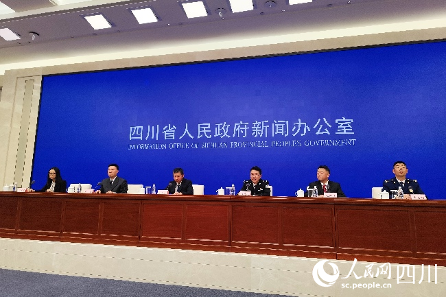 新聞發(fā)布會現(xiàn)場。人民網(wǎng)記者 朱虹攝