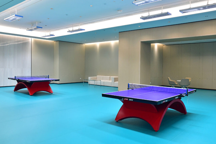 乒乓球館。
