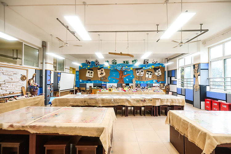 校內(nèi)工作坊。成都市清波小學(xué)校供圖