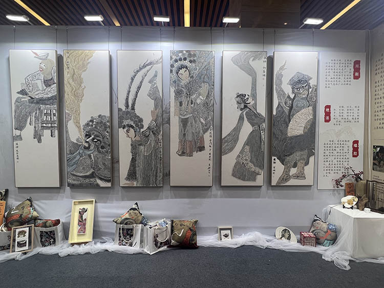 墨戲坊的作品展示。成都市泡桐樹小學(xué)境界分校供圖