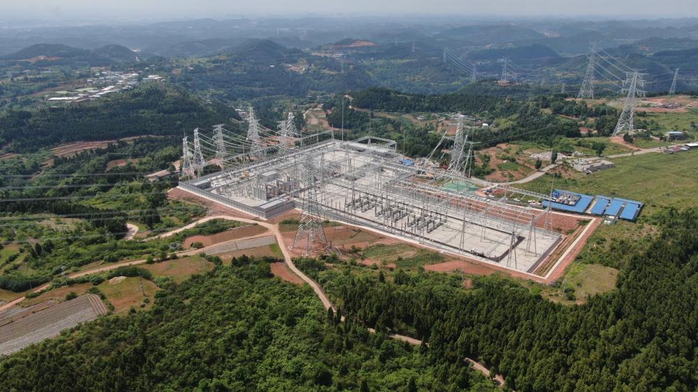 500千伏德陽南變電站全景。馬健供圖