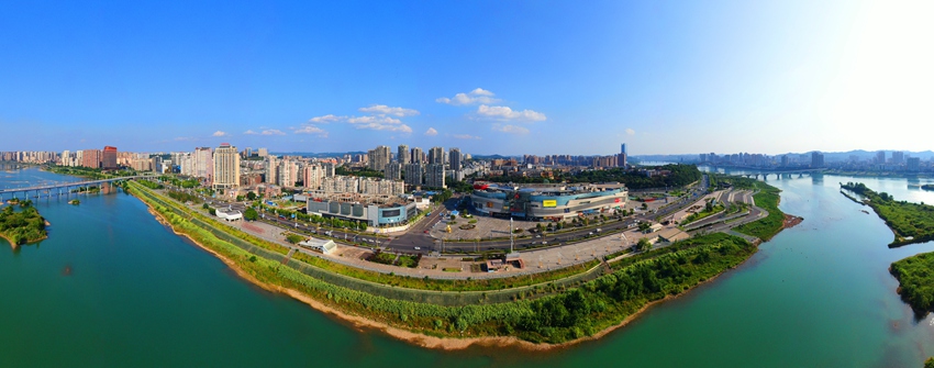 南充高坪加快建設“大城門戶、森林城市、活力高坪”。高坪融媒體中心供圖