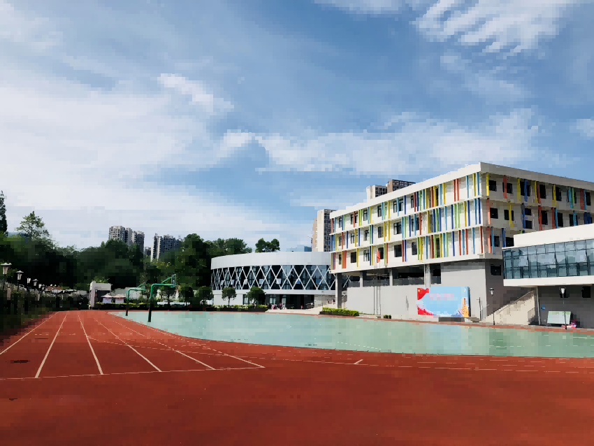 成都市新優(yōu)質(zhì)學(xué)校錦江區(qū)馬家溝小學(xué)校以共建共享的行動(dòng)，推動(dòng)學(xué)校的發(fā)展，普惠孩子家庭，助力社區(qū)建設(shè)。成都市教育局供圖