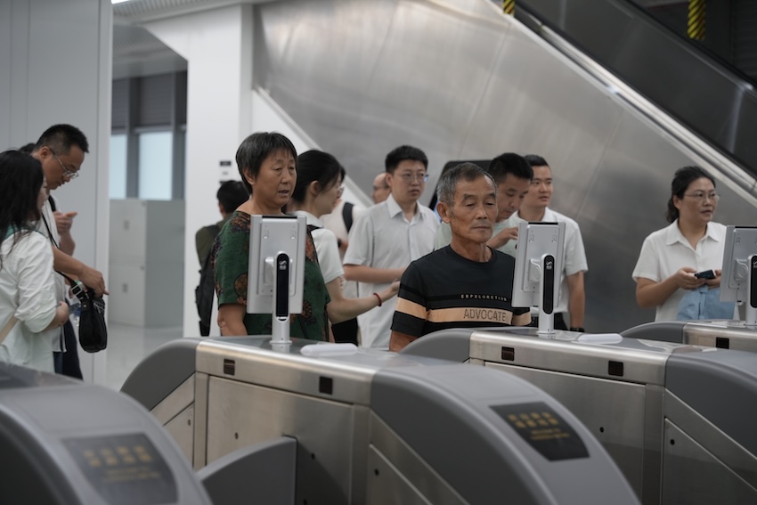 市民常鮮。成都軌道集團(tuán)供圖