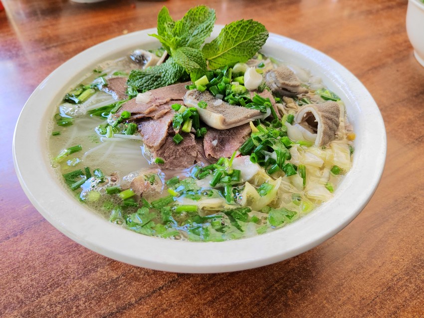 德昌羊肉粉。德昌縣文化廣電和旅游局供圖