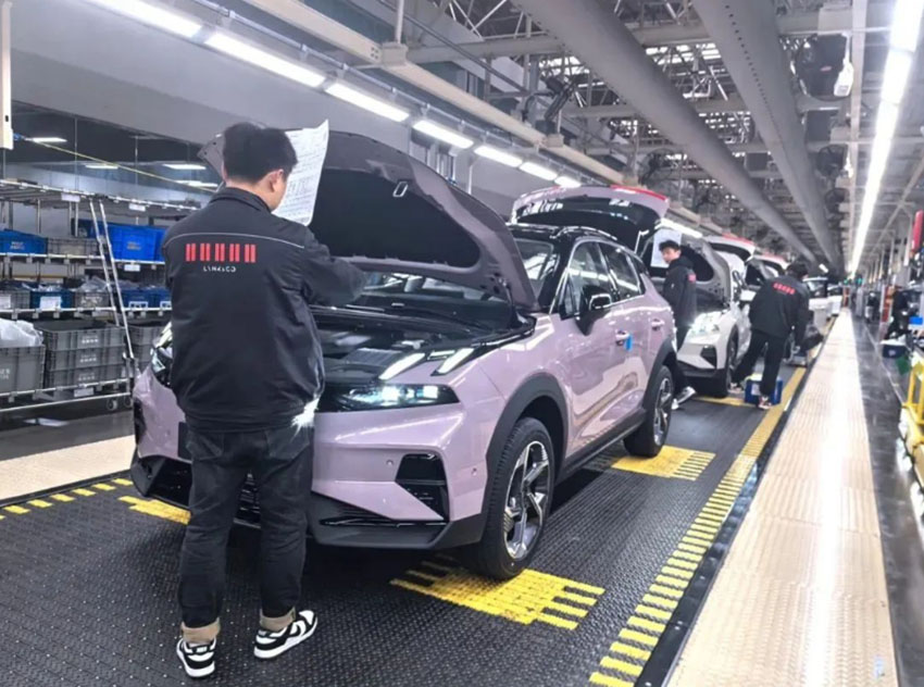 領(lǐng)克汽車成都基地已開工生產(chǎn)。成都市經(jīng)信局市新經(jīng)濟(jì)委供圖