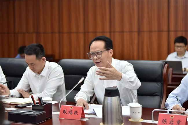 全國人大代表耿福座談交流。好醫(yī)生集團供圖