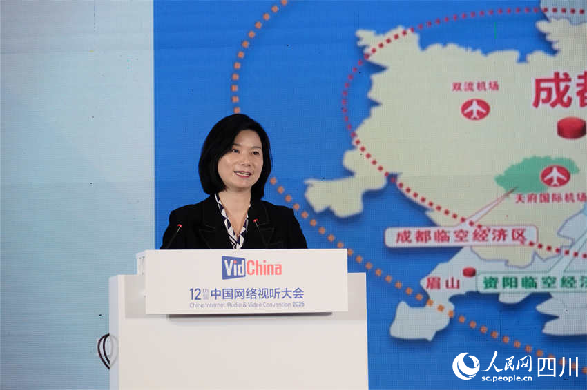 資陽融媒體中心黨委委員、副主任張譯文。張越攝