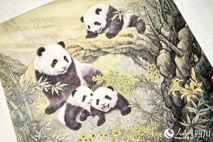 “熊貓家園·全球共賞”國際創(chuàng)意聯(lián)展現(xiàn)場。人民網(wǎng)記者 朱虹攝