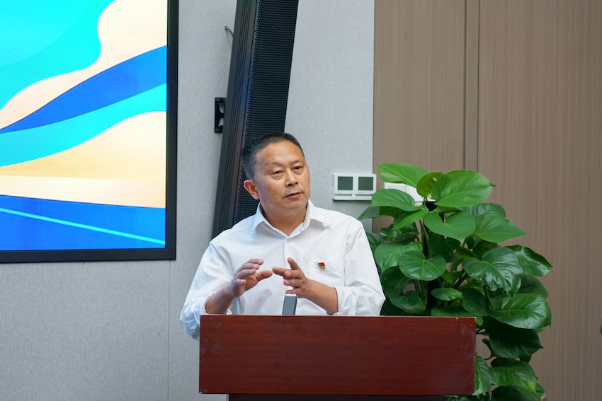 羅時(shí)海。成都交投交通建設(shè)管理集團(tuán)有限公司供圖