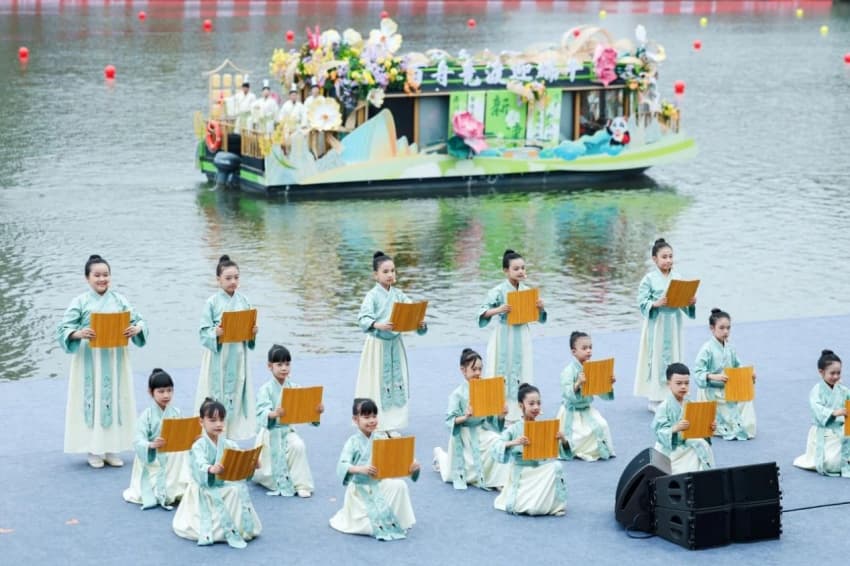 漢服民俗巡游。夏欣梅攝