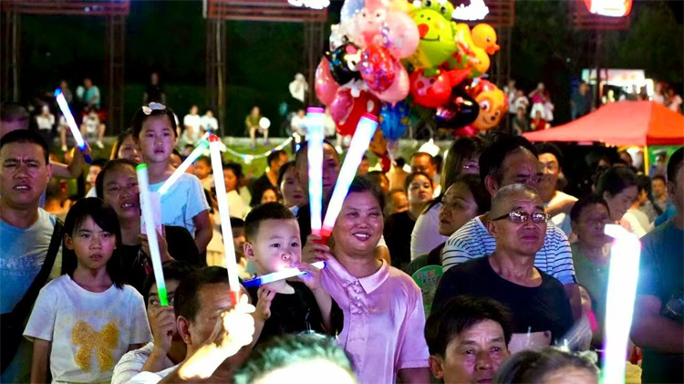 市民參與活動(dòng)。旺蒼縣融媒體中心供圖