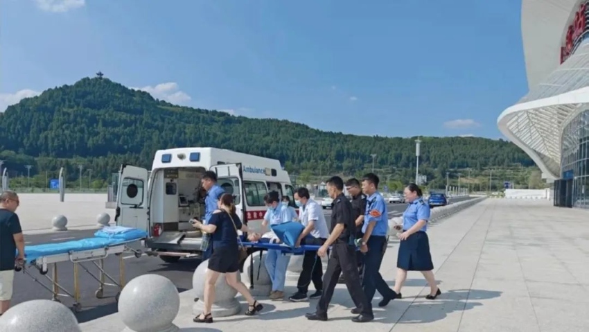 患兒被及時(shí)送醫(yī)。廣元車務(wù)段供圖
