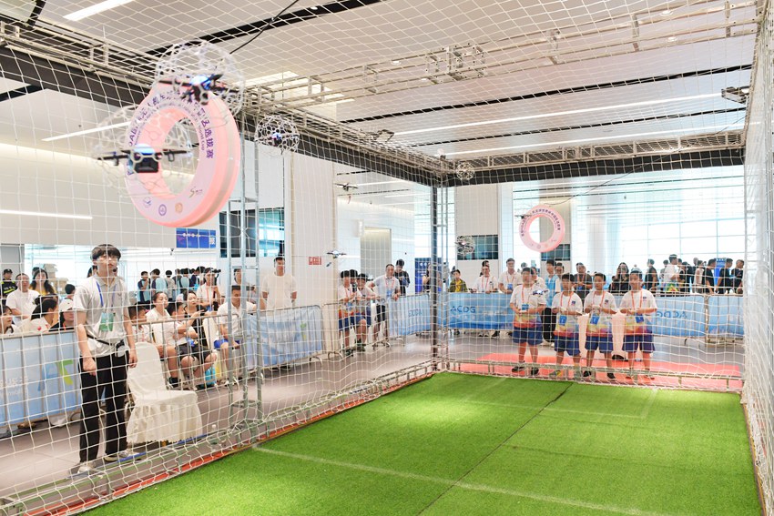 首屆FIDA國際無人機足球世界杯中國區(qū)選拔賽現(xiàn)場。王鴻明供圖