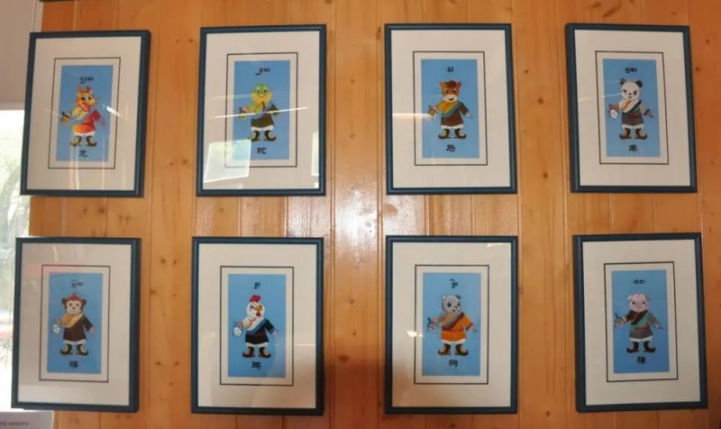 以十二生肖為創(chuàng)作主體的新式唐卡。白玉縣委宣傳部供圖