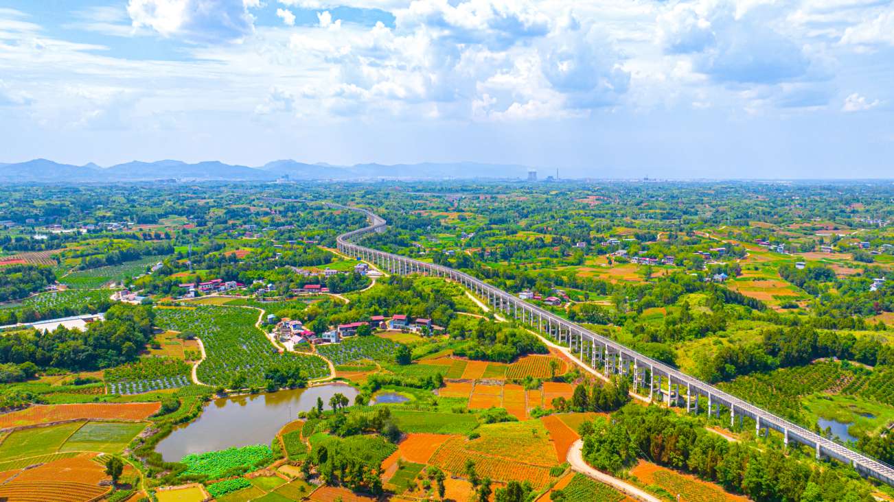 毗河供水一期工程建設(shè)的蔣銅渡槽。都發(fā)中心供圖